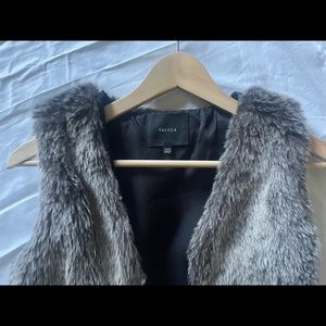 ARITZA faux fur vest XXS